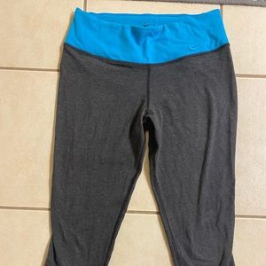 Nike Yoga Capris
